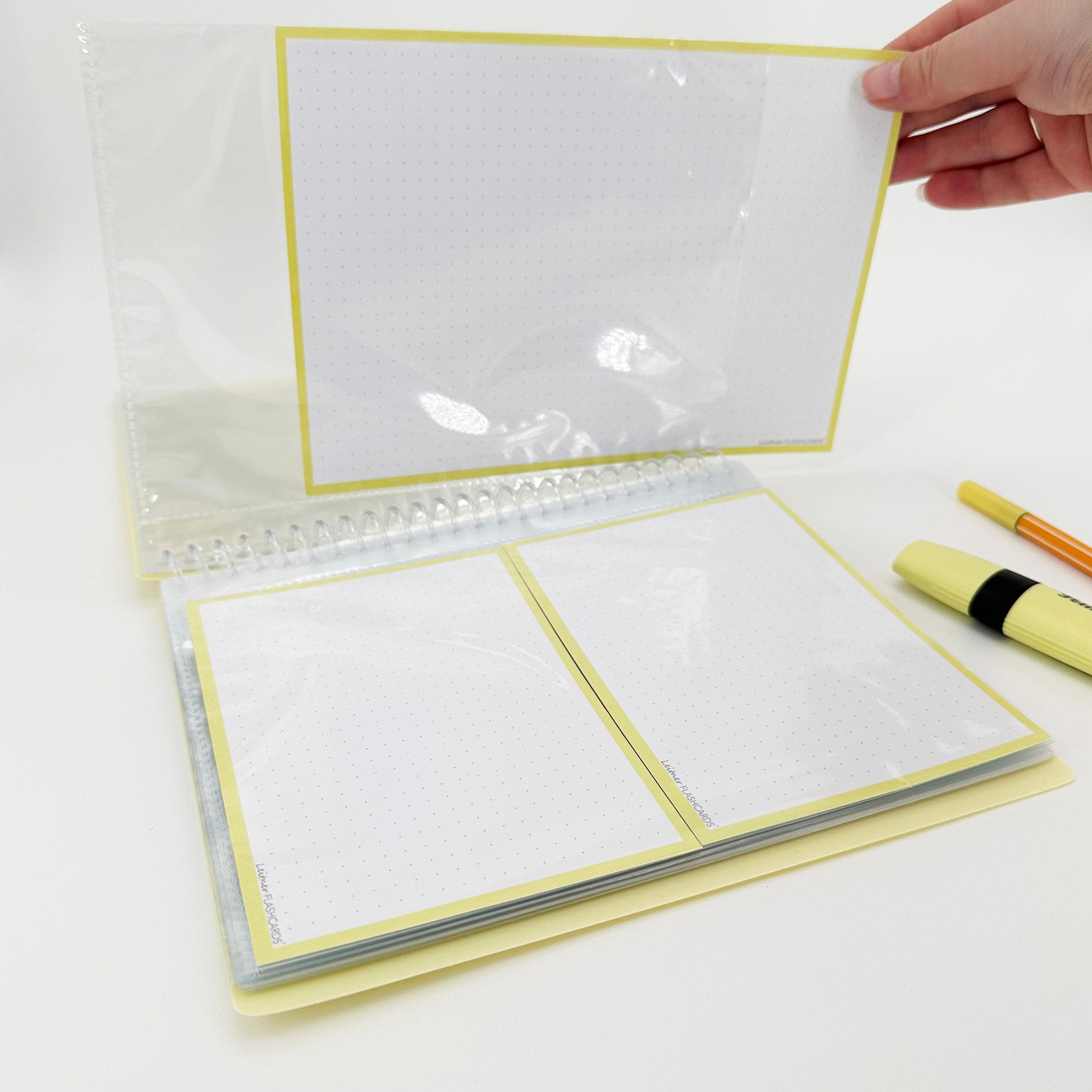 Oxford Display Book A5 pastel yellow