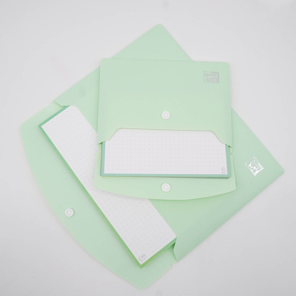 Leitner Flashcards A5 Pastel Dotted green lifestyle 4