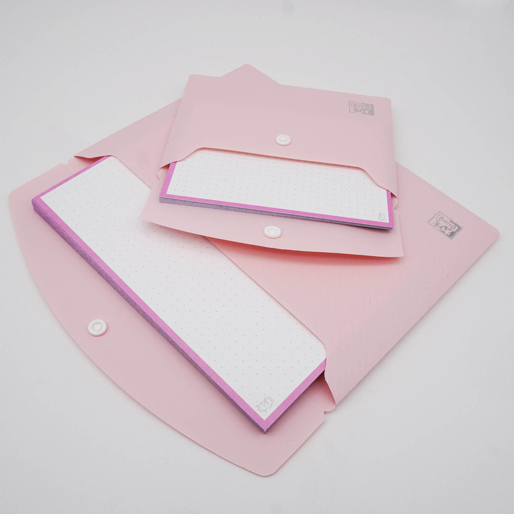 Leitner Flashcards A6 Pastel Dotted pink lifestyle 4