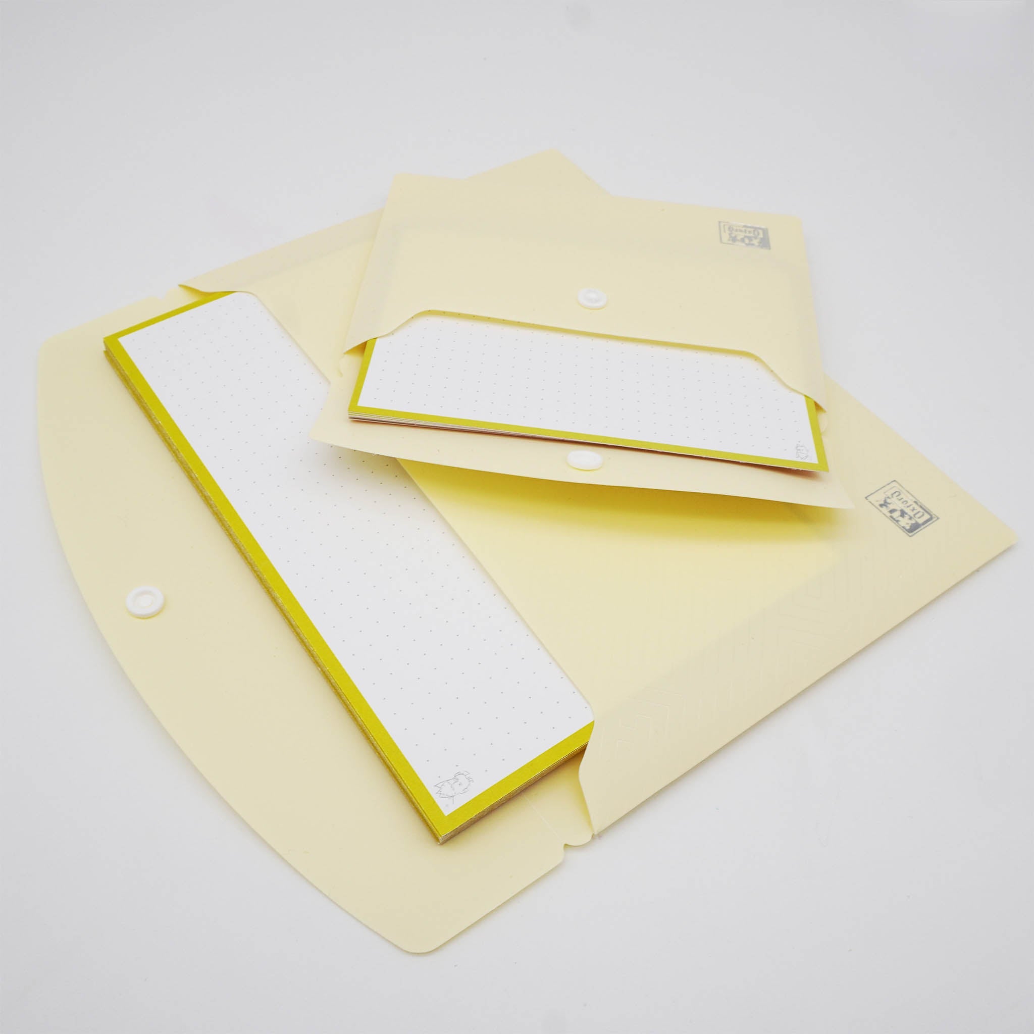 Leitner Flashcards A5 Pastel Dotted yellow lifestyle 2