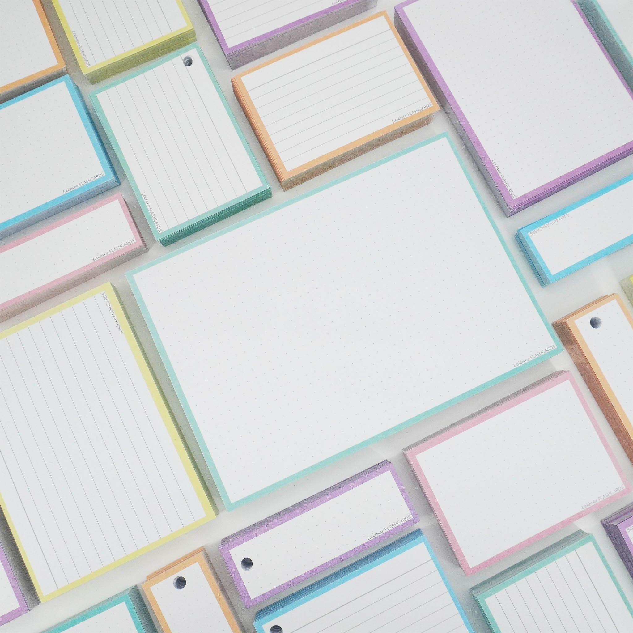 Leitner Flashcards A5 Pastel Dotted green lifestyle 3