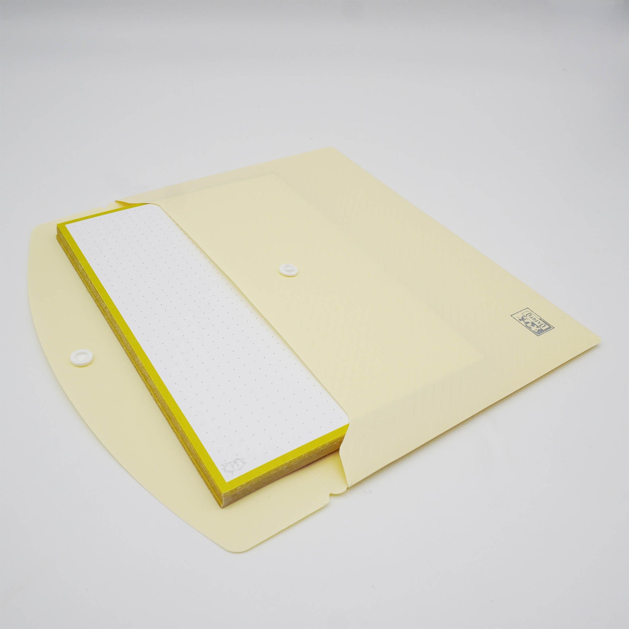 Leitner Flashcards A6 Pastel Dotted yellow lifestyle