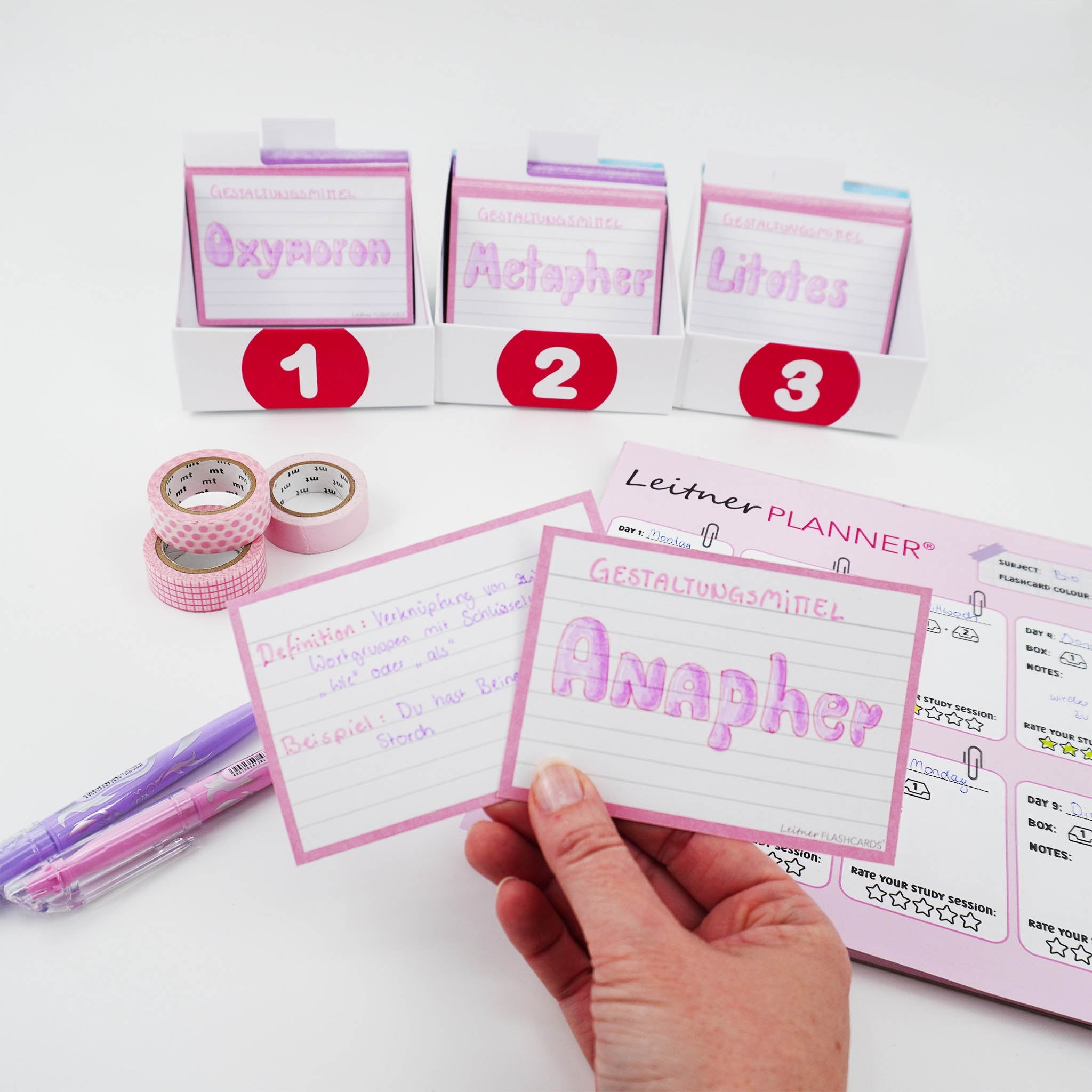 Leitner Flashcards A7 Pastel Lined pink lifestyle 4